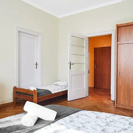Green Yard Apartment Krowoderska Street Krakov Exteriér fotografie